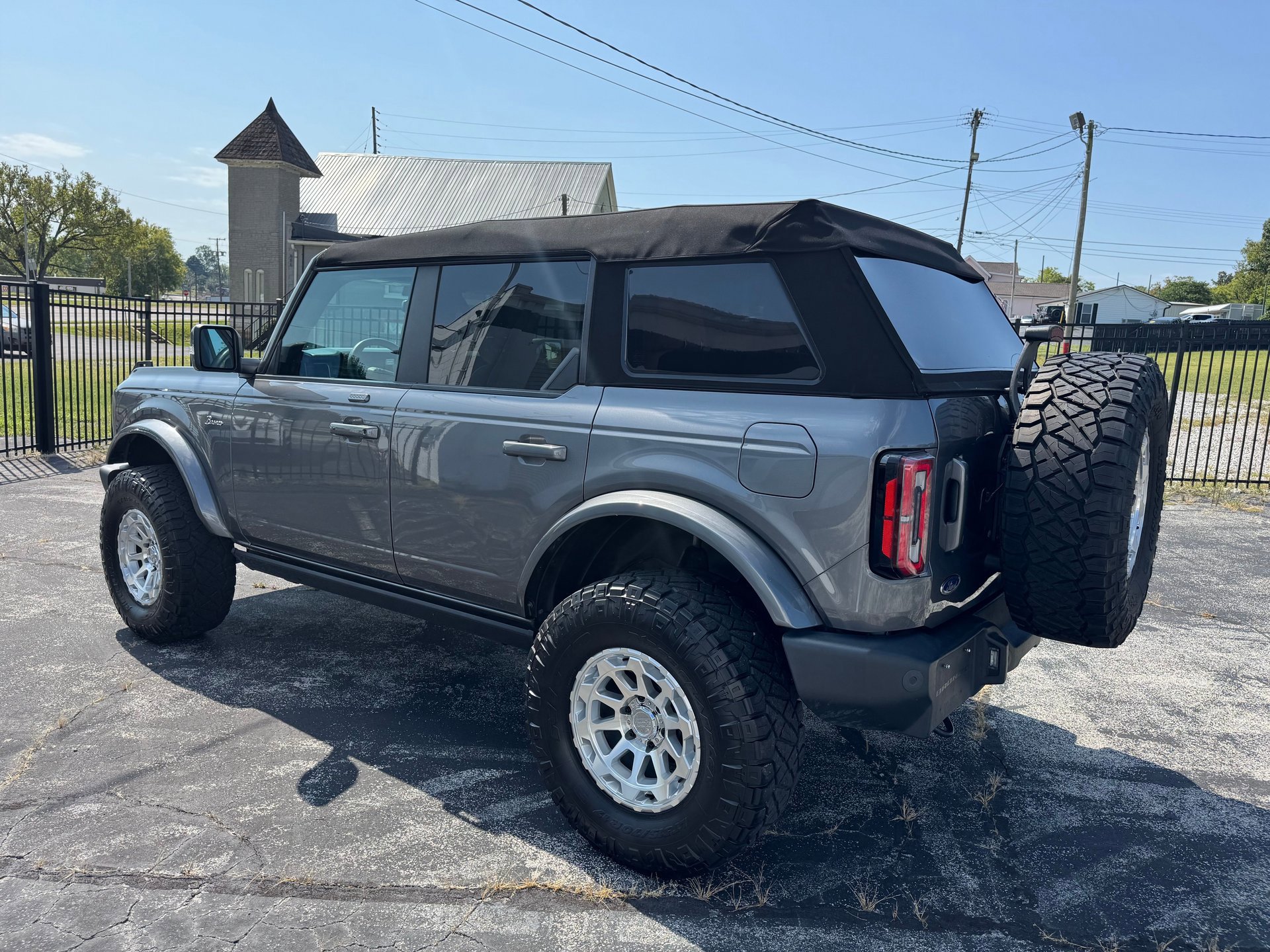 Used 2022 Ford Bronco Outer Banks image 7