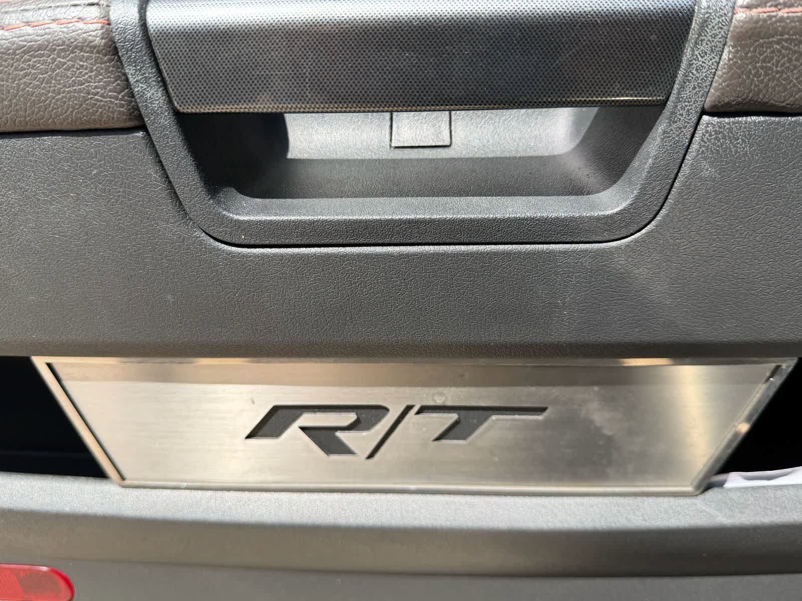 Used 2010 Dodge Challenger R/T RWD image 19