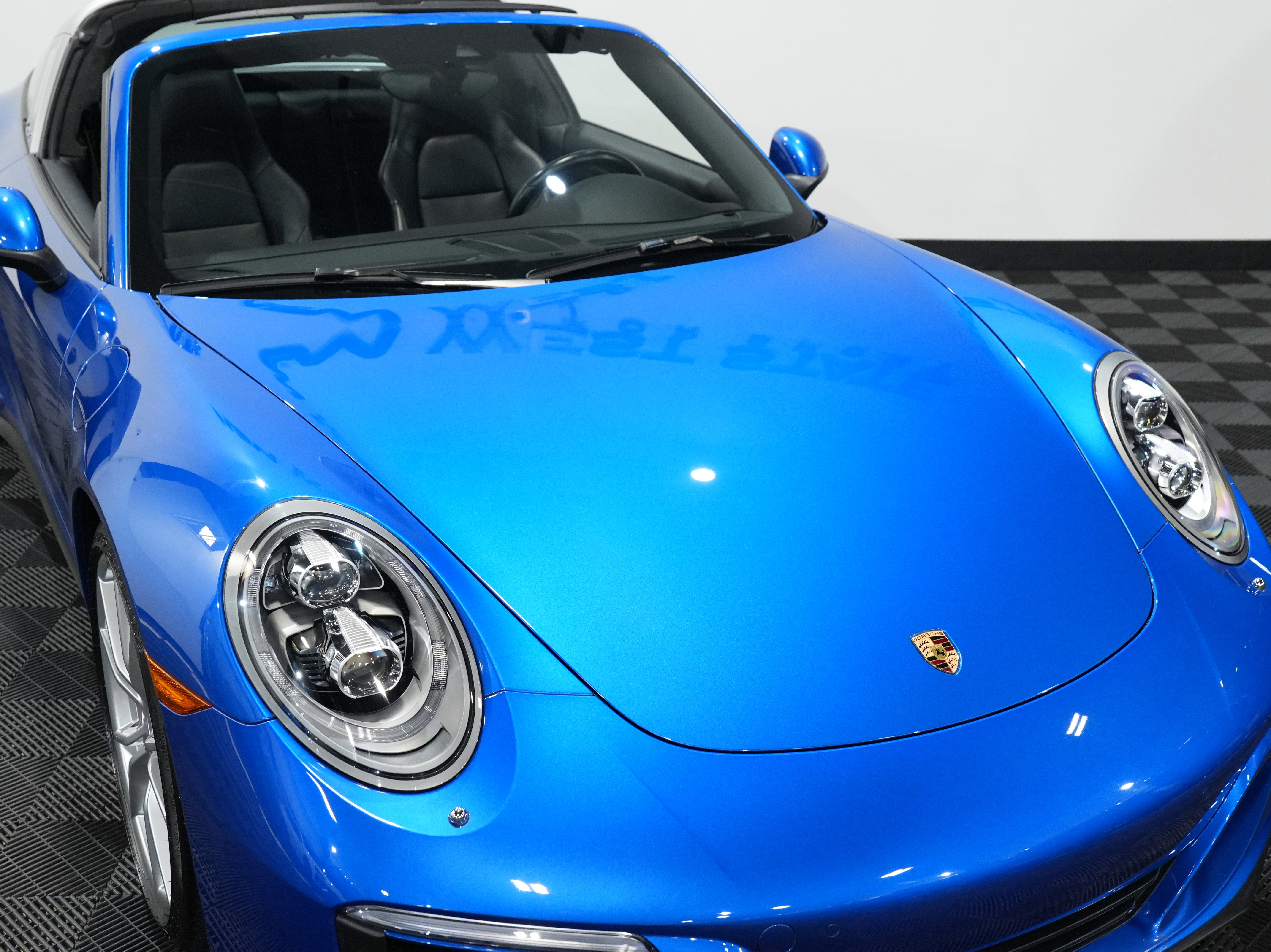 Used 2017 Porsche 911 Targa 4S image 12