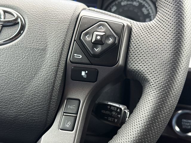 Used 2022 Toyota Tacoma TRD Sport w/ TRD Premium Sport Package AWD/4WD image 27