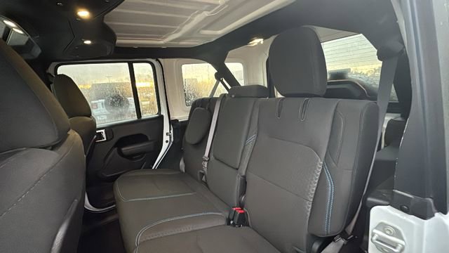 Used 2025 Jeep Wrangler Unlimited Rubicon 4xe w/ Convenience Group image 29