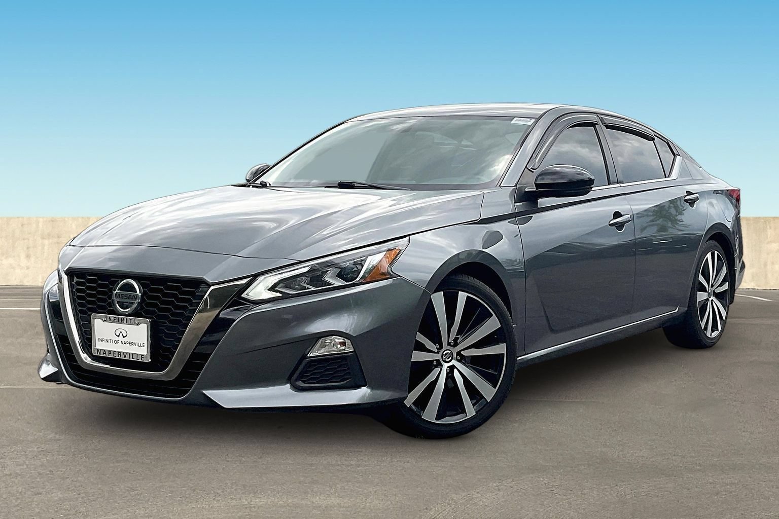 Used 2019 Nissan Altima 2.5 SR w/ SR Premium Package FWD image 3