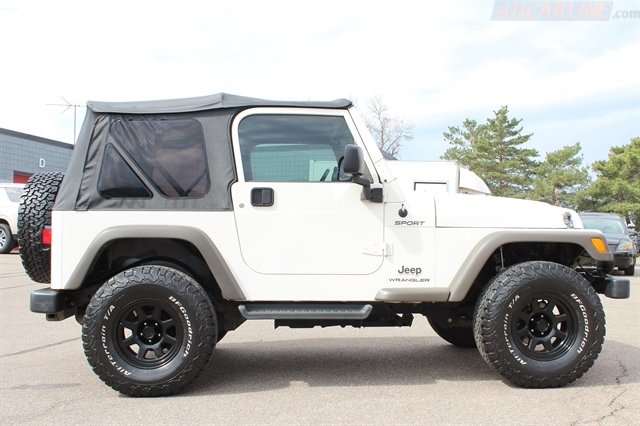 Used 2006 Jeep Wrangler Sport w/ 30" Tire & Wheel Group AWD/4WD image 32