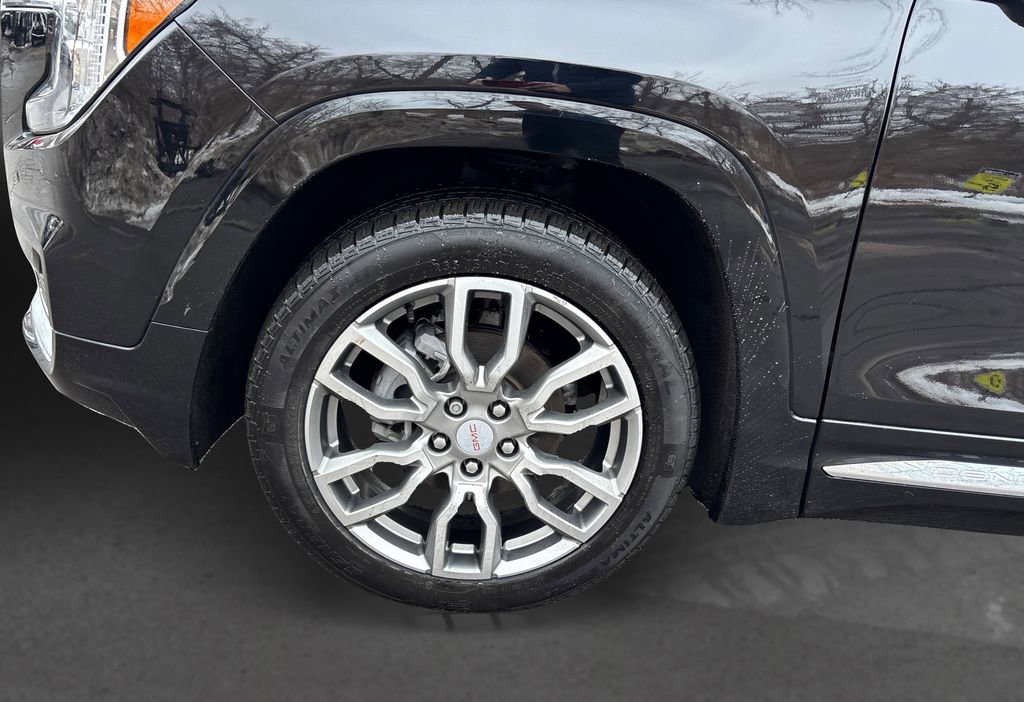 Used 2024 GMC Terrain Denali image 12