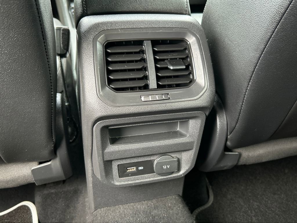 Used 2019 Volkswagen Tiguan SEL Premium R-Line w/ 3rd Row Seat Package image 21