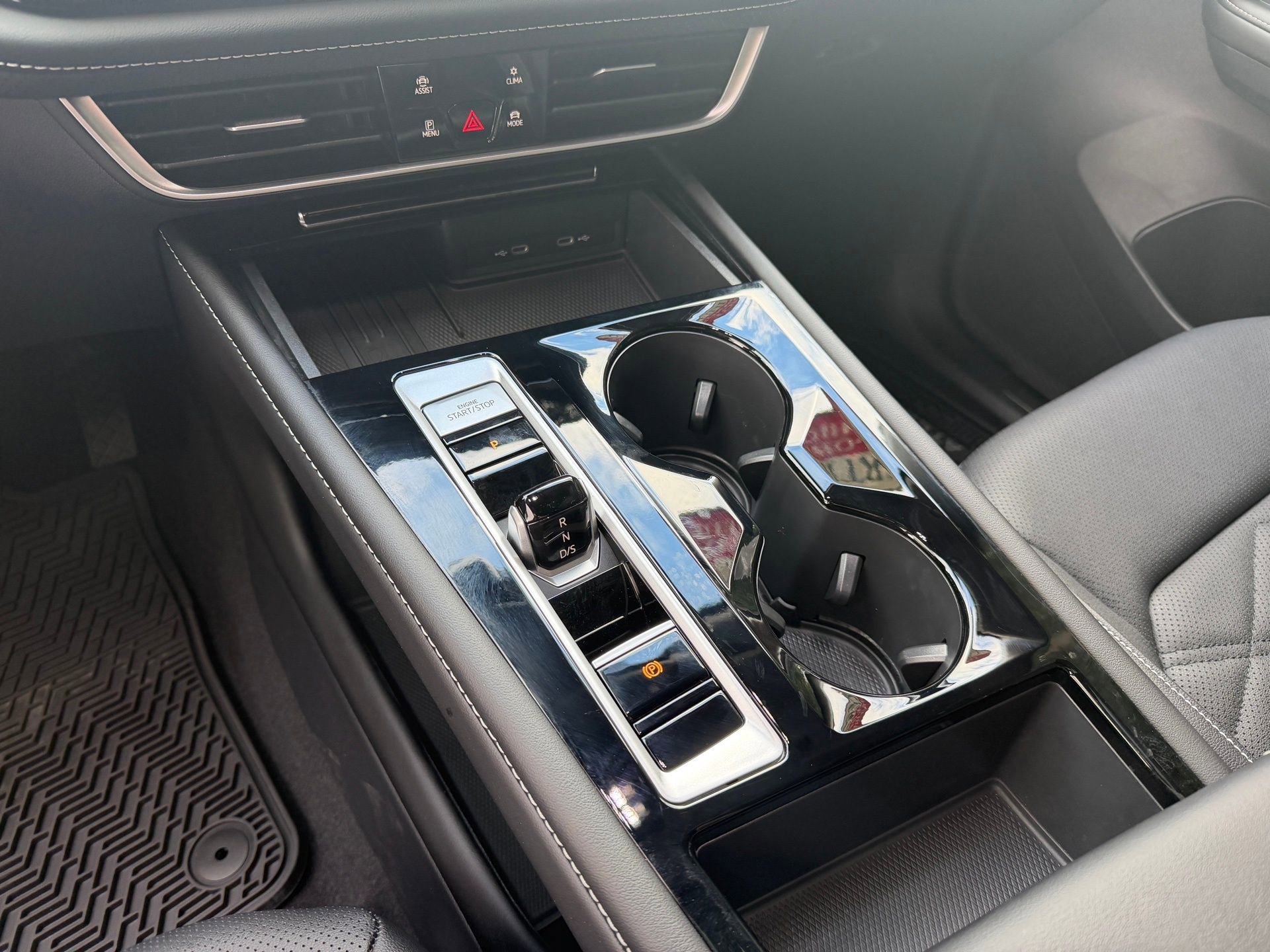 Certified 2026 Volkswagen Atlas SE FWD image 17