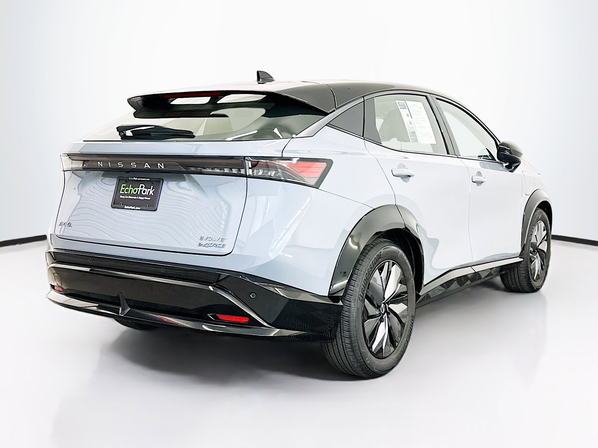 Used 2024 Nissan Ariya AWD image 9