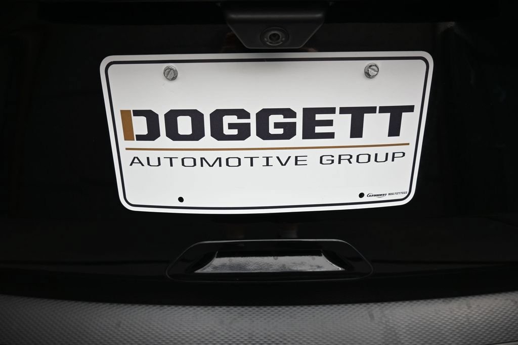 Used 2021 Ford Escape SE w/ SE Sport Appearance Package FWD image 2