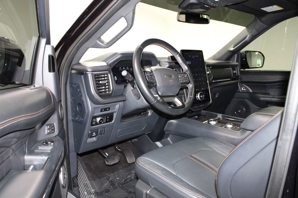 Used 2023 Ford Expedition Max Platinum AWD/4WD image 27