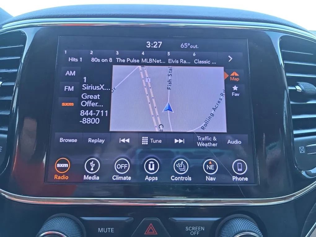 Used 2019 Jeep Grand Cherokee Limited w/ Luxury Group II image 28