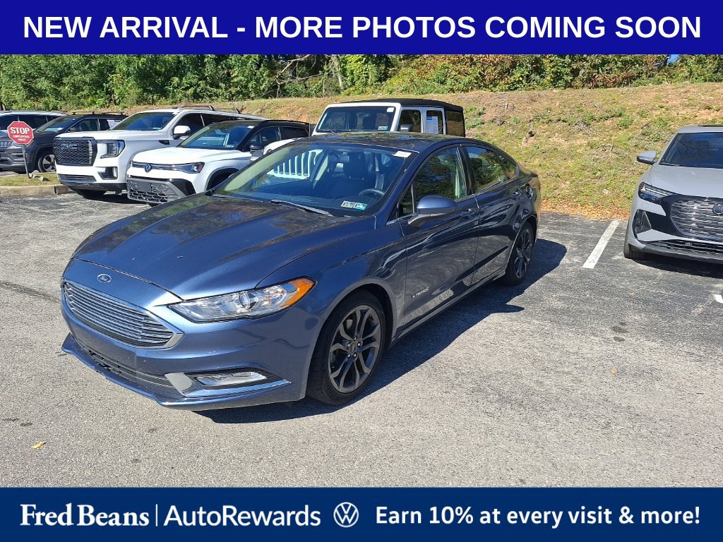 Used 2018 Ford Fusion SE w/ Equipment Group 601A FWD image 3