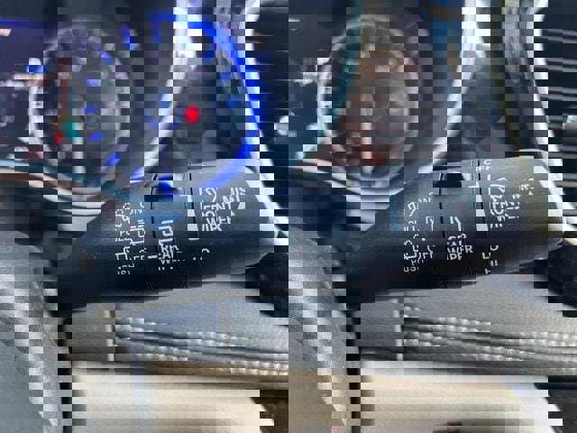 Used 2024 Chrysler Pacifica Limited image 24