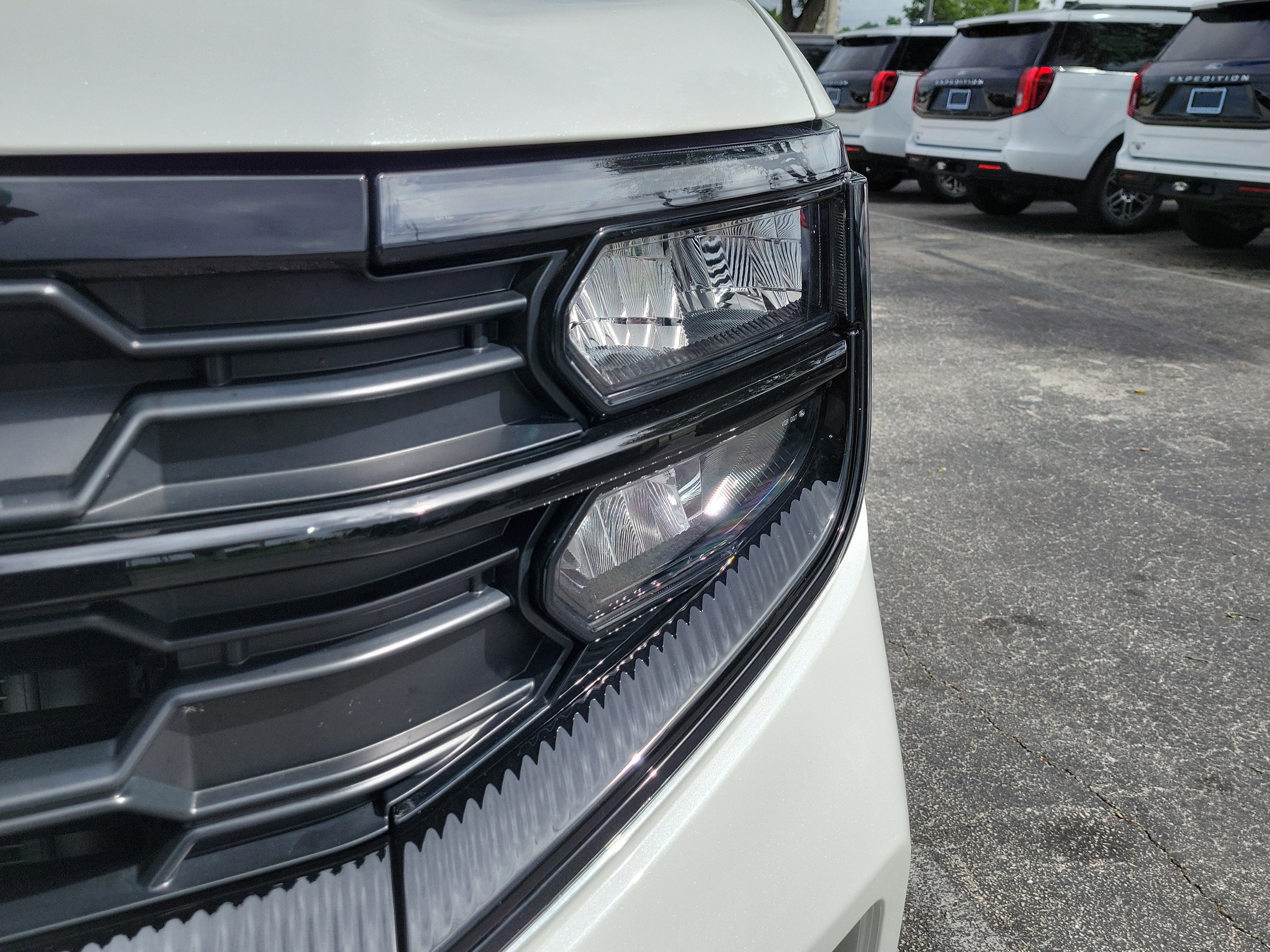 Used 2025 Ford Expedition Max Active image 3