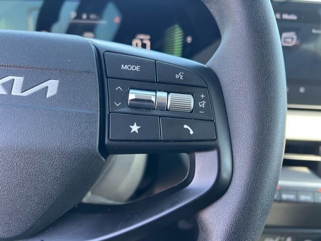 Certified 2025 Kia K4 LXS image 15