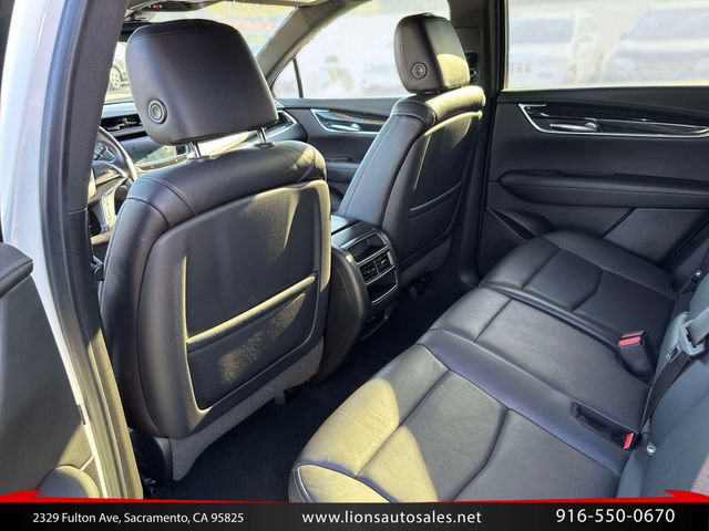 Used 2020 Cadillac XT5 Premium Luxury AWD/4WD image 16