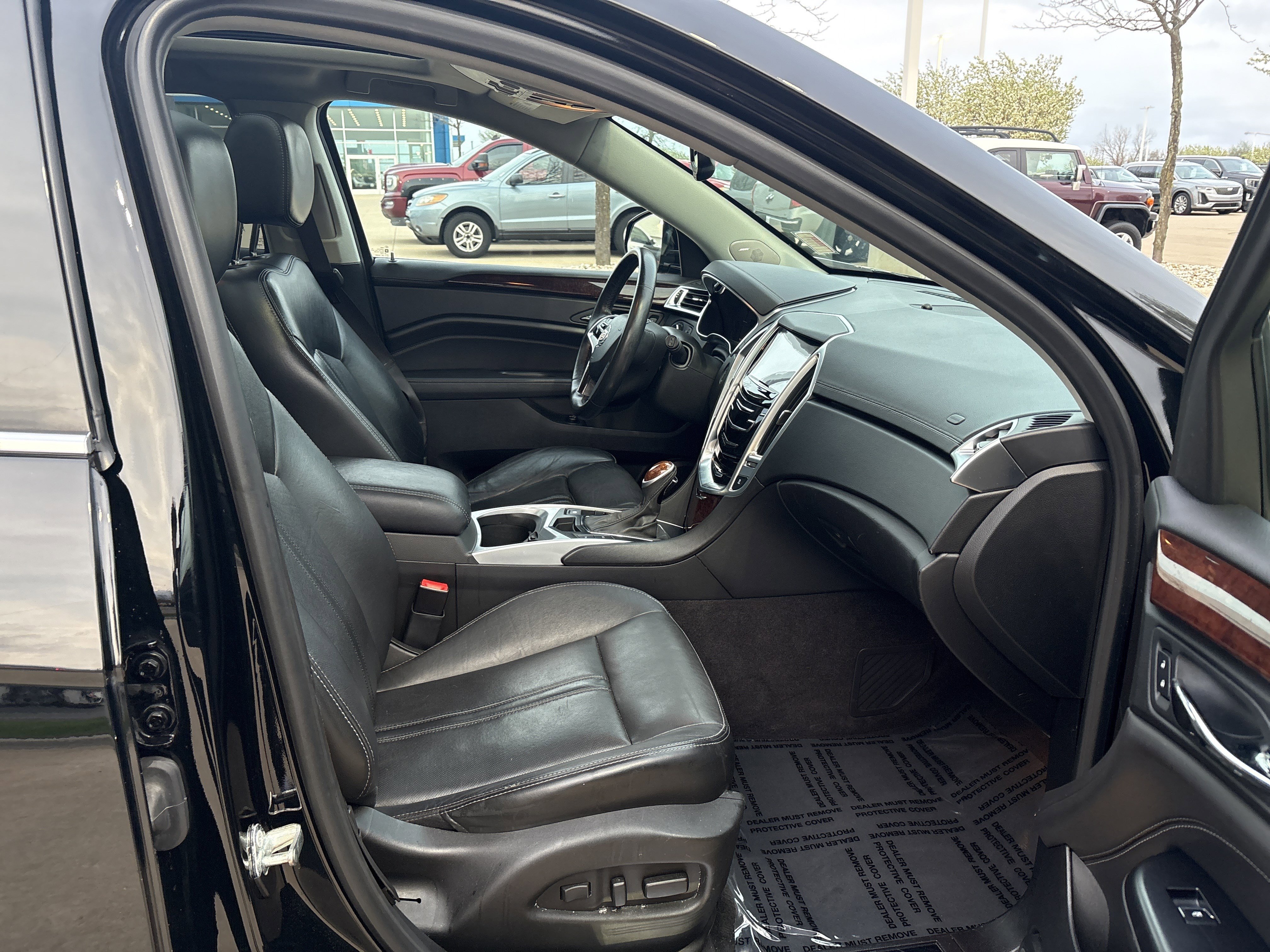 Used 2016 Cadillac SRX Luxury image 18