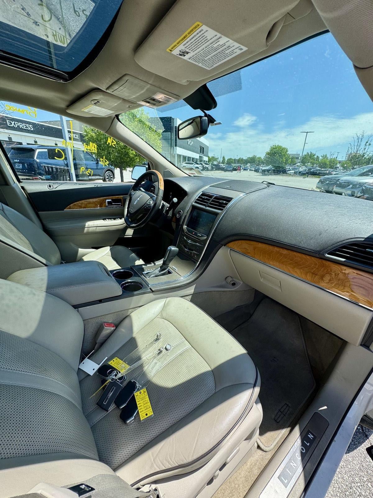 Used 2015 Lincoln MKX FWD w/ Equipment Group 101A image 15