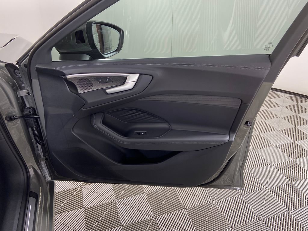 Used 2025 Audi A5 2.0T Premium Plus w/ Premium Plus image 28