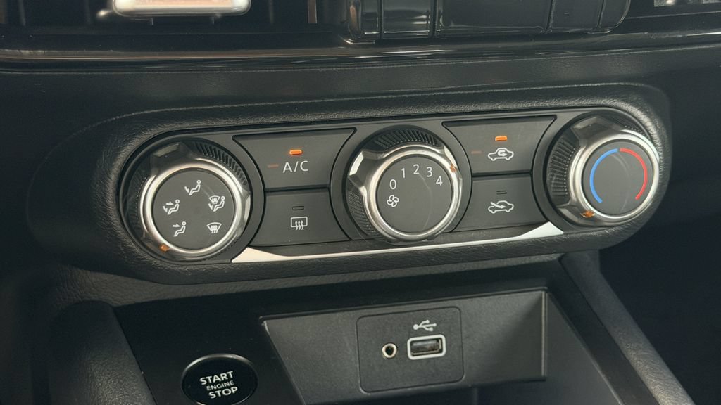 Used 2025 Nissan Kicks S FWD image 17