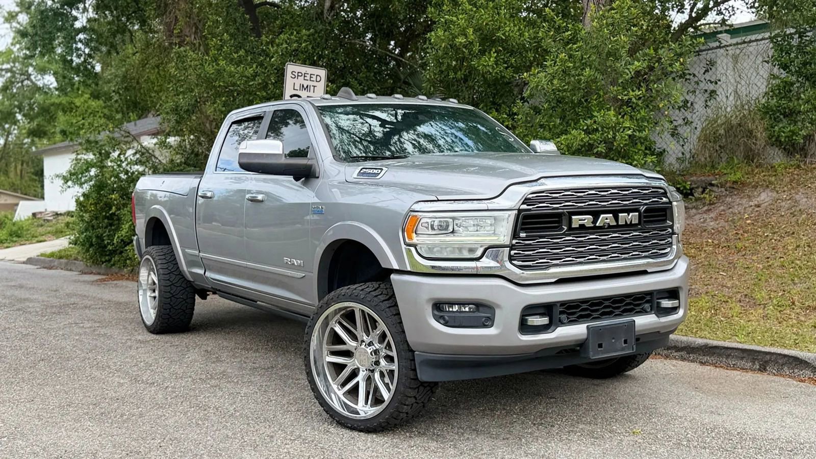 Used 2019 RAM 2500 Limited AWD/4WD image 14