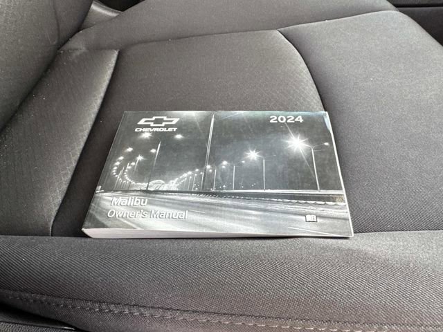 Used 2024 Chevrolet Malibu LT image 32