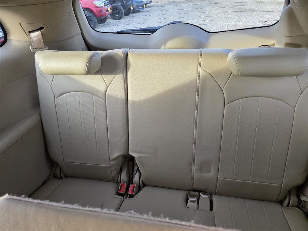 Used 2012 Buick Enclave Premium image 13
