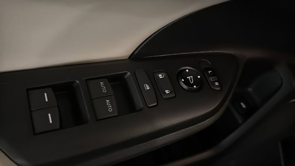 Used 2019 Honda Insight Touring image 20
