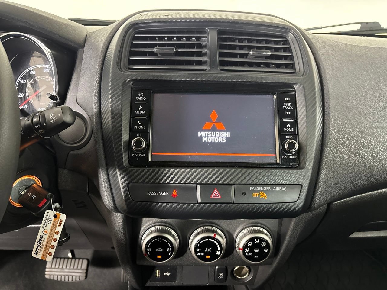 Used 2025 Mitsubishi Outlander Sport ES AWD/4WD image 16