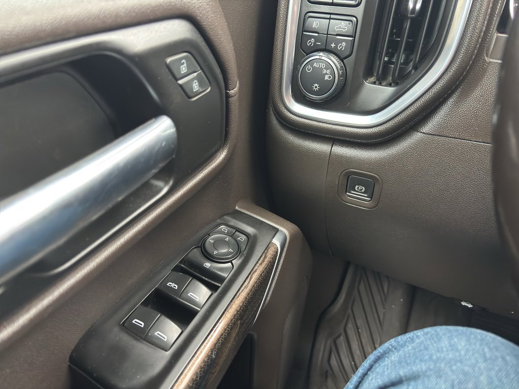 Used 2020 Chevrolet Silverado 1500 RST image 27