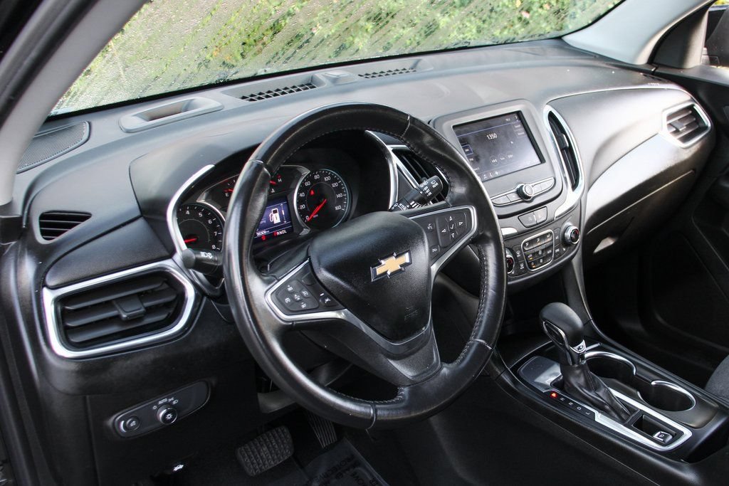 Used 2022 Chevrolet Equinox LT w/ Driver Convenience Package FWD image 19