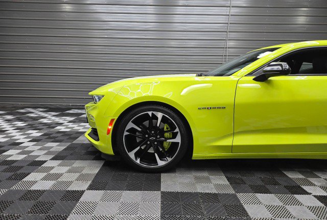 Used 2020 Chevrolet Camaro SS RWD image 38