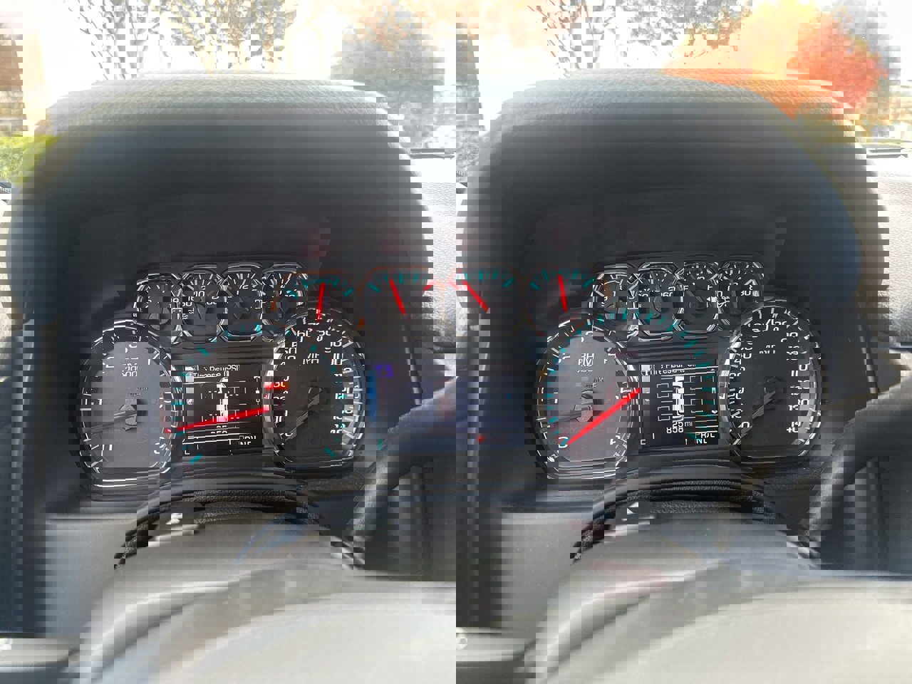 Used 2018 GMC Yukon SLT image 7