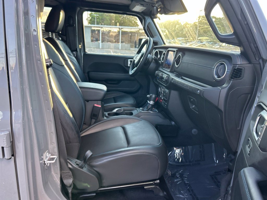 Used 2023 Jeep Wrangler Unlimited Rubicon 4xe w/ Safety Group AWD/4WD image 24