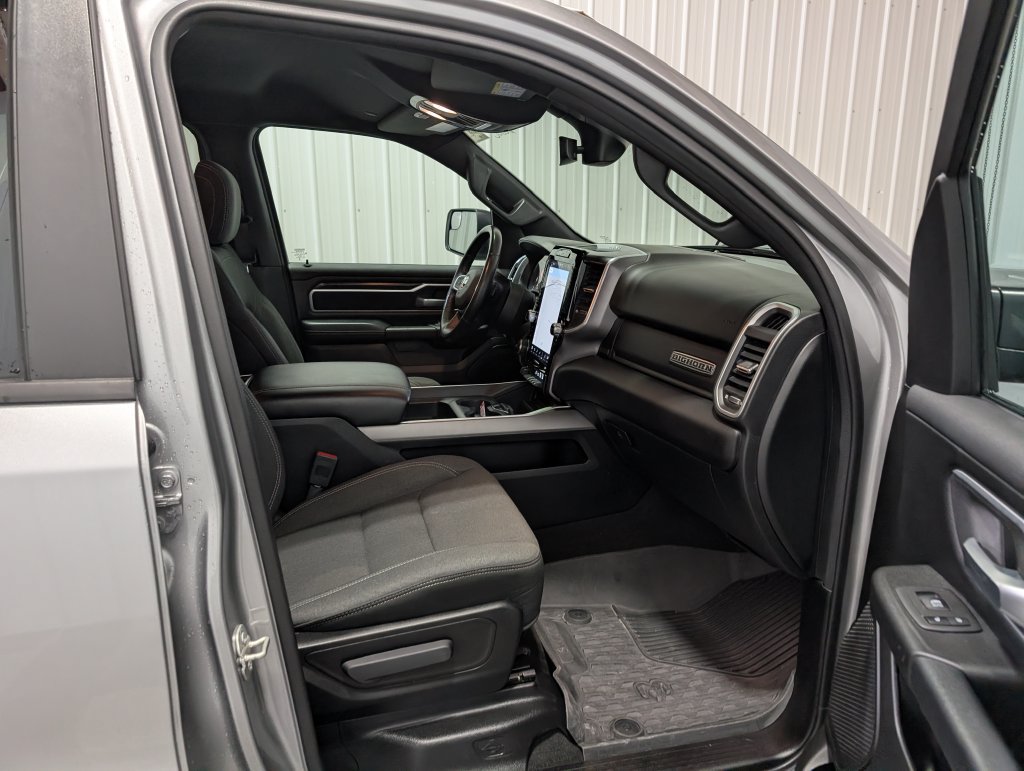Used 2023 RAM 1500 Big Horn AWD/4WD image 29
