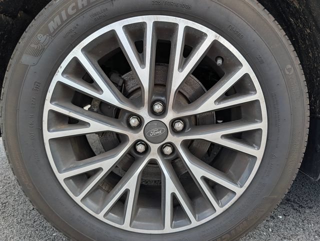 Used 2023 Ford Escape SE FWD image 9