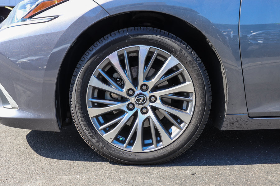 Used 2019 Lexus ES 350 w/ Premium Package FWD image 12