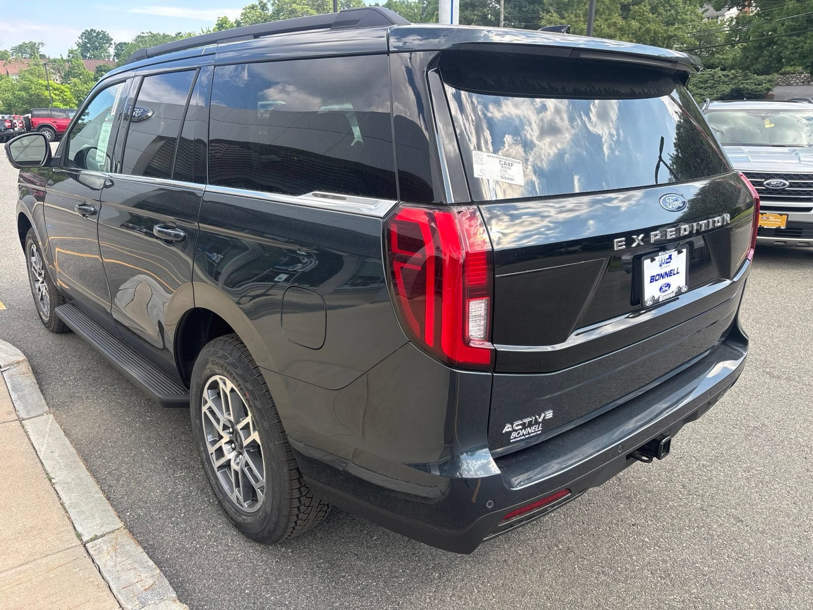 New 2026 Ford Expedition Active AWD/4WD image 5