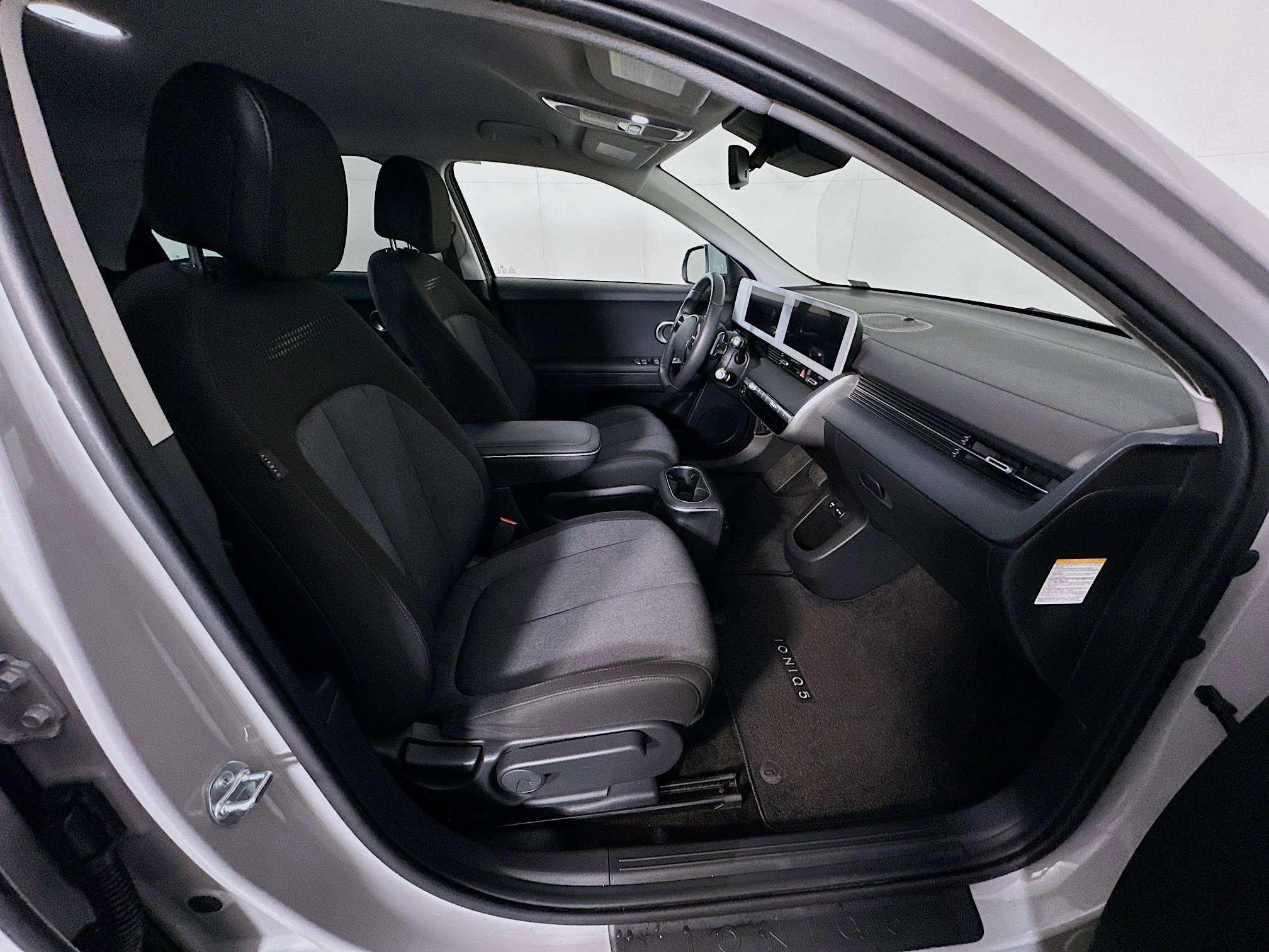 Used 2024 Hyundai Ioniq 5 SEL image 32