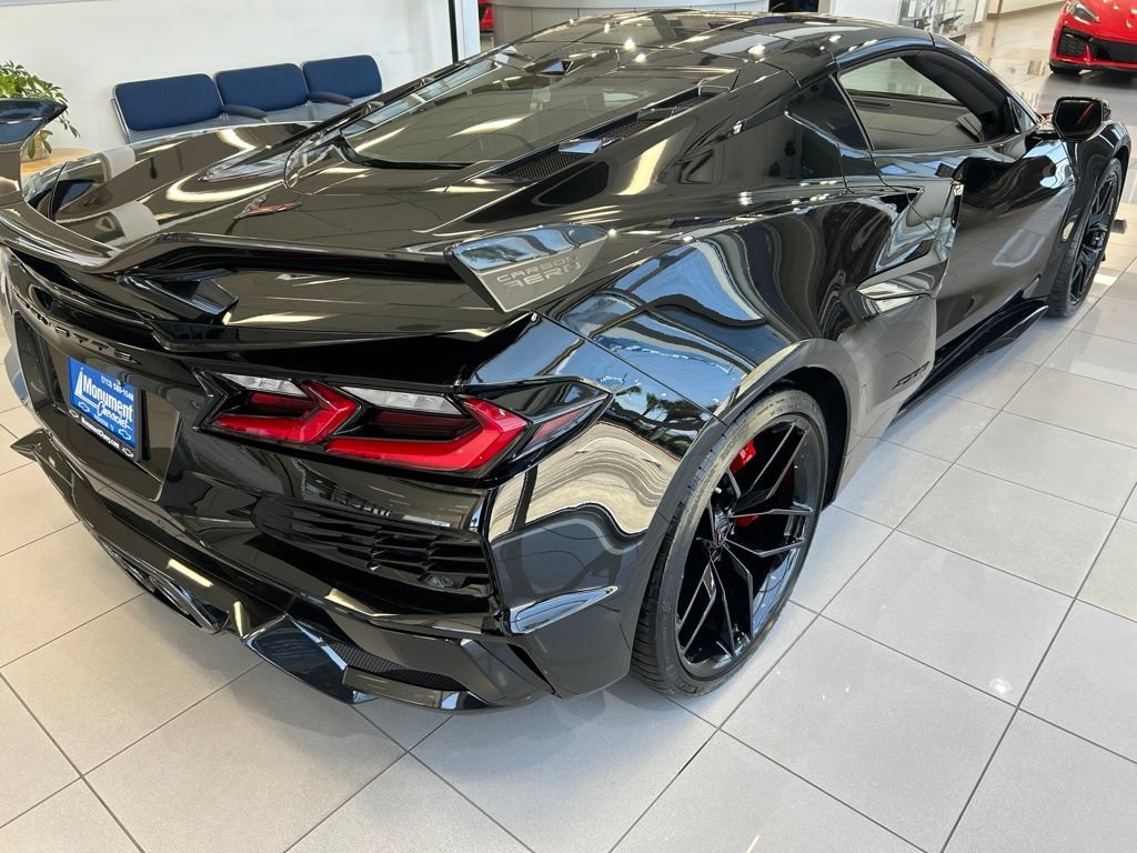 New 2027 Chevrolet Corvette Z06 RWD image 7