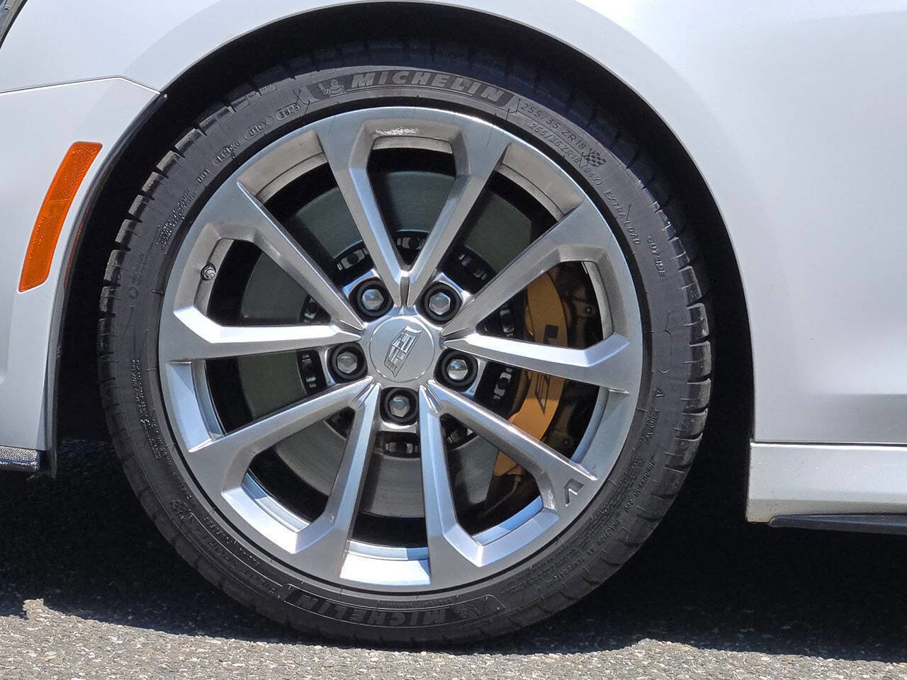 Used 2016 Cadillac ATS V Coupe w/ Carbon Fiber Package RWD image 10