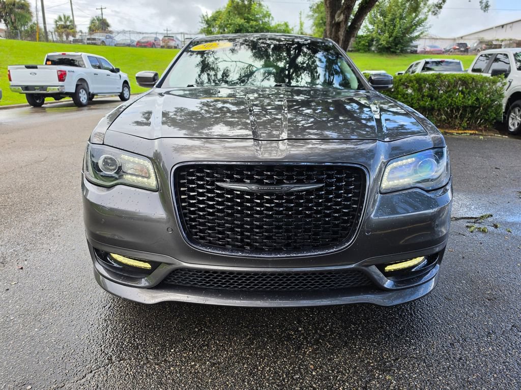 Used 2022 Chrysler 300 Touring L RWD image 6