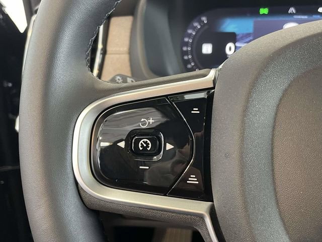 Used 2026 Volvo XC90 B5 Plus w/ Protection Package image 31