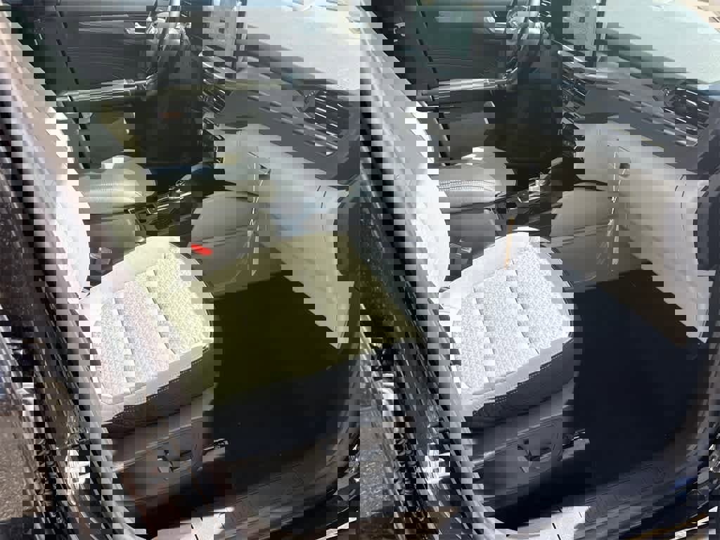 New 2025 Ford Escape Active w/ Active Premium Tech Pack image 13