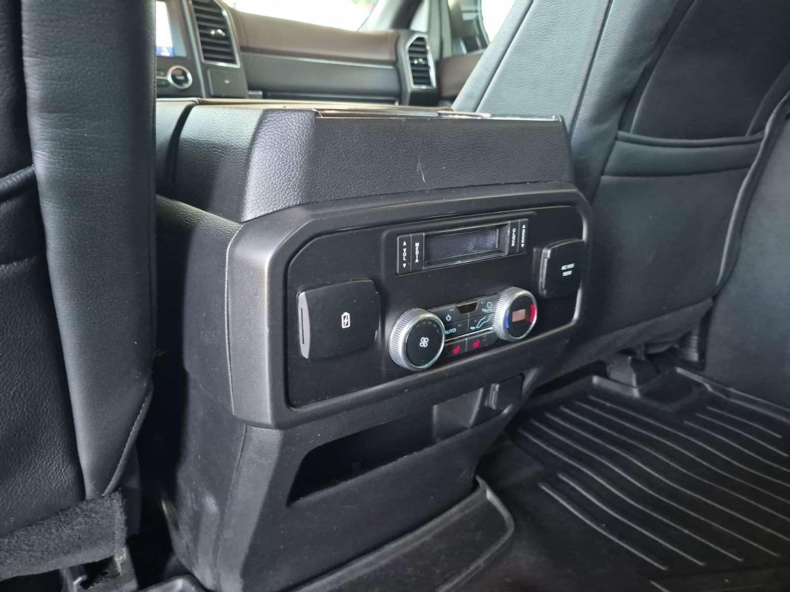 Used 2020 Ford Expedition Max King Ranch w/ Cargo Package RWD image 14