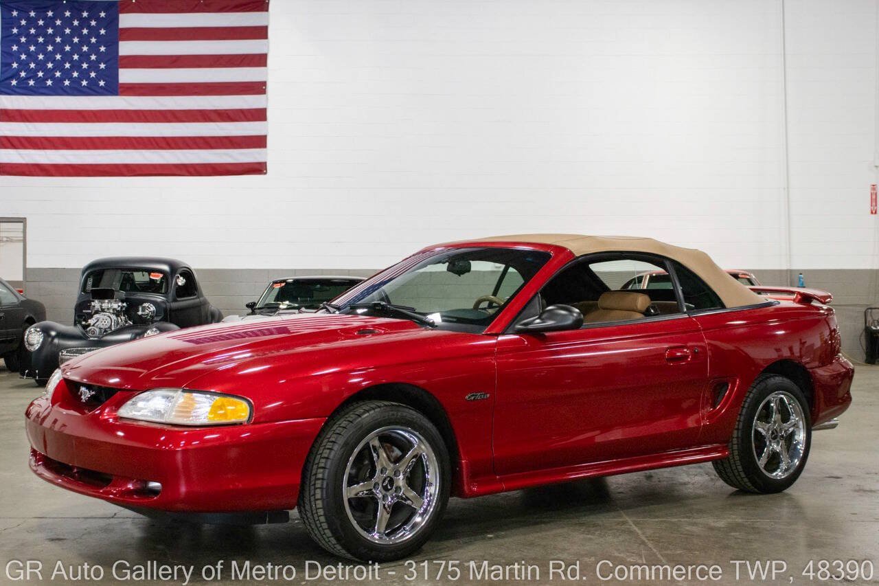 Used 1997 Ford Mustang GT RWD image 3
