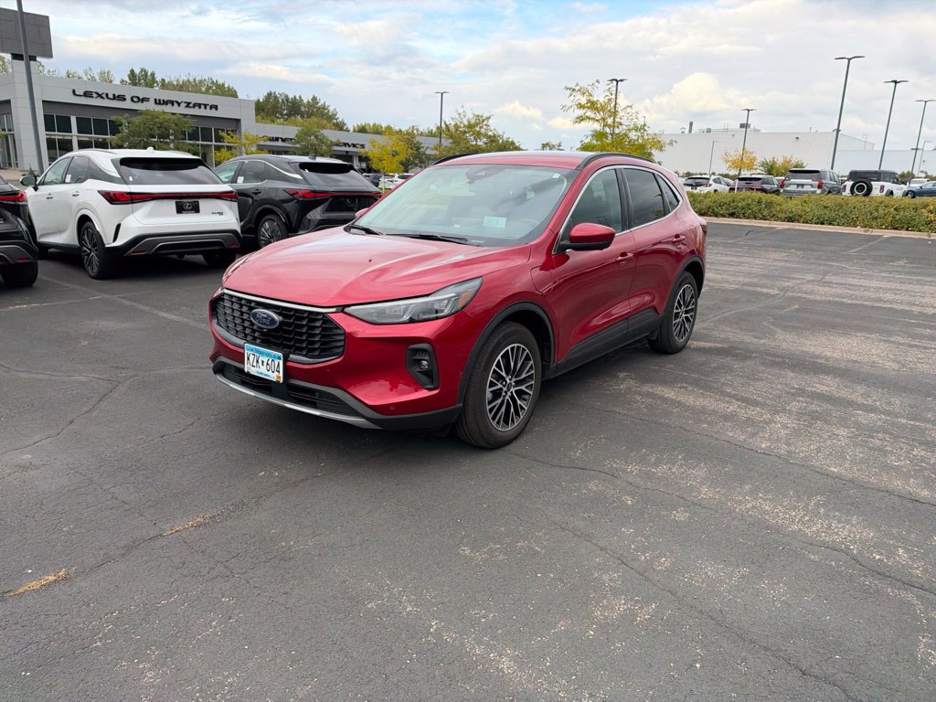 Used 2023 Ford Escape SE w/ PHEV Premium Package FWD image 6