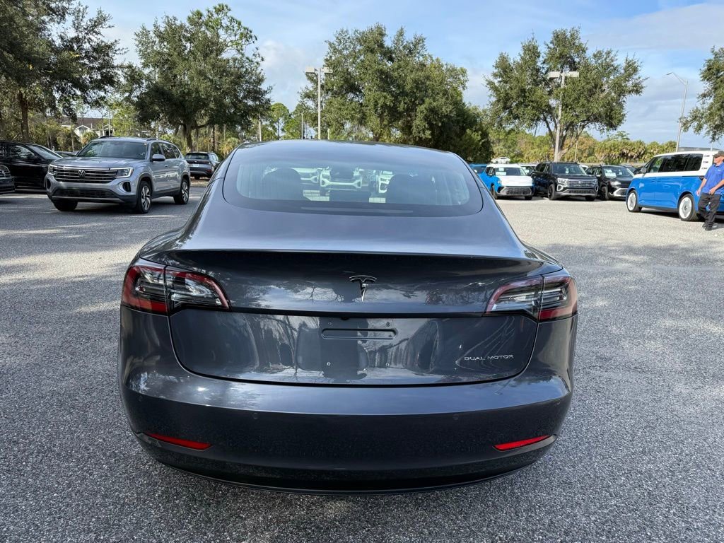 Used 2018 Tesla Model 3 Long Range image 12