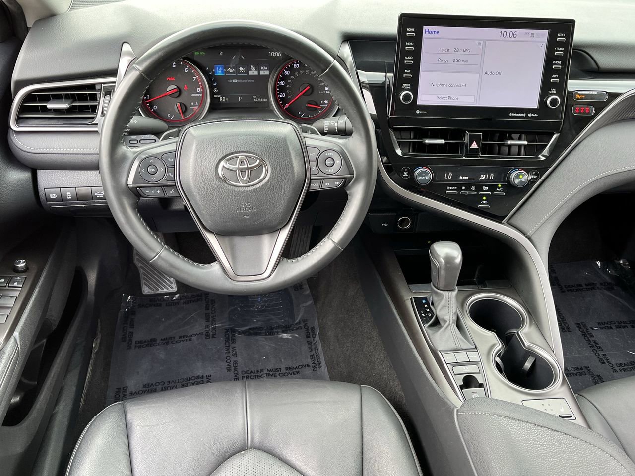 Used 2024 Toyota Camry XSE FWD image 10