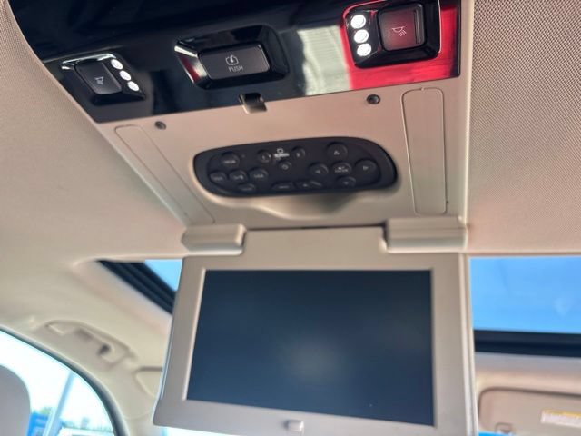 Used 2016 Cadillac Escalade ESV Premium AWD/4WD image 42