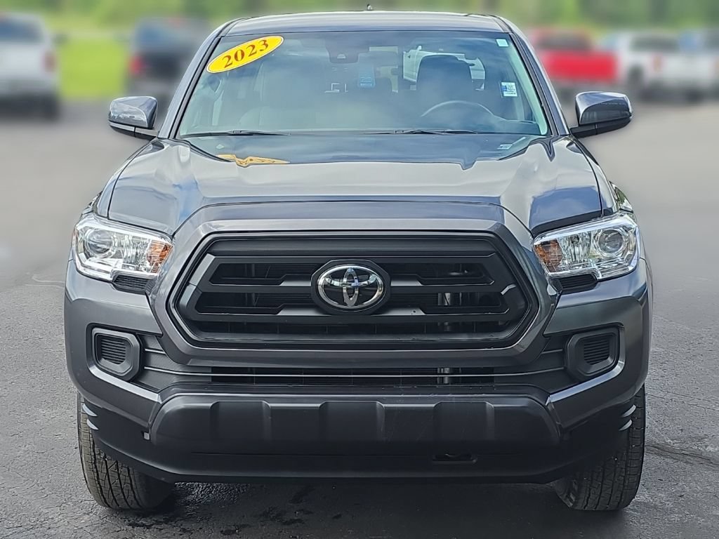 Used 2023 Toyota Tacoma SR AWD/4WD image 12